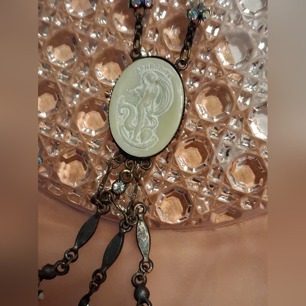 Aphrodite Cameo Pendant Crystal Necklace